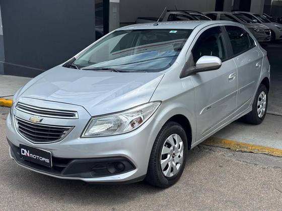 CHEVROLET ONIX 1.0 MPFI LT 8V FLEX 4P MANUAL CHEVROLET ONIX 1.0 MPFI LT 8V FLEX 4P MANUAL